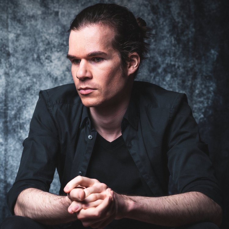 He Told Me To – elbaufwärts entertainment Künstlermanagement Hamburg